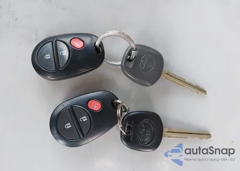 2017 Toyota Sienna L 7 Passenger z USA, uszkodzony, nr VIN 5TDZZ3DC0HS874408